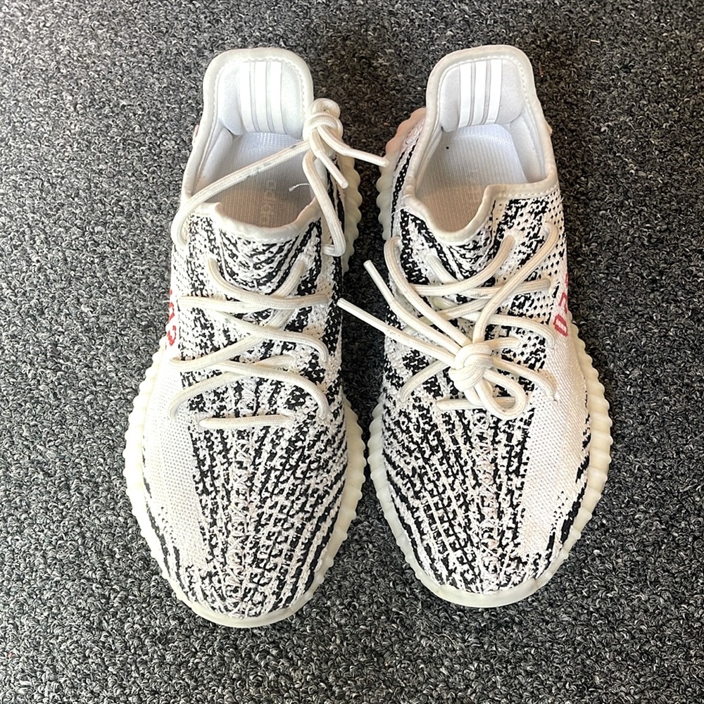Adidas Yeezy 350 boost zebra